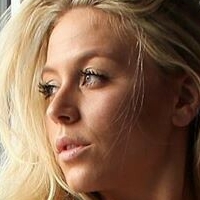 Barista Nikki Alaston