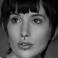 chantaise Alaston
