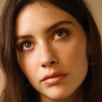 Gracie Abrams Alaston