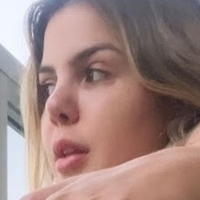 Grazi Mourão Alaston