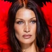 Isabella Hadid Alaston