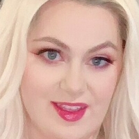 klaudiakelly Alaston