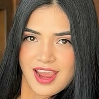 Mariangela Nieves Alaston