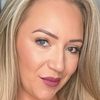 nicolebond Alaston