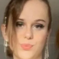Quem é Ela Alaston