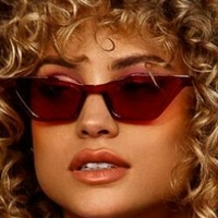 Rose Bertram Model Alaston