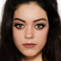 Sarah Hyland Fake Alaston