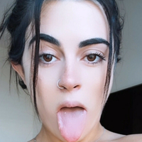 Shania Valero Alaston