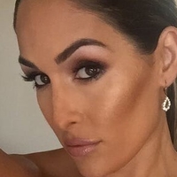 The Bella Twins: Alaston