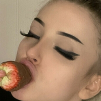 Vikkzy Alaston