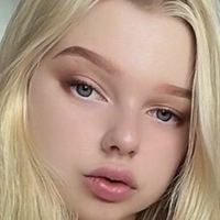 White VIky Alaston