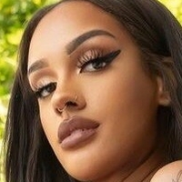 Zoey Sinn Alaston